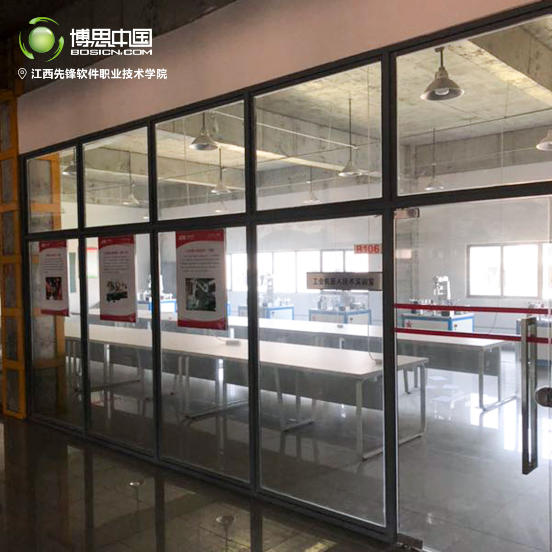 庆贺八一，DB电竞
教师团体前往南昌大学参观(图5)