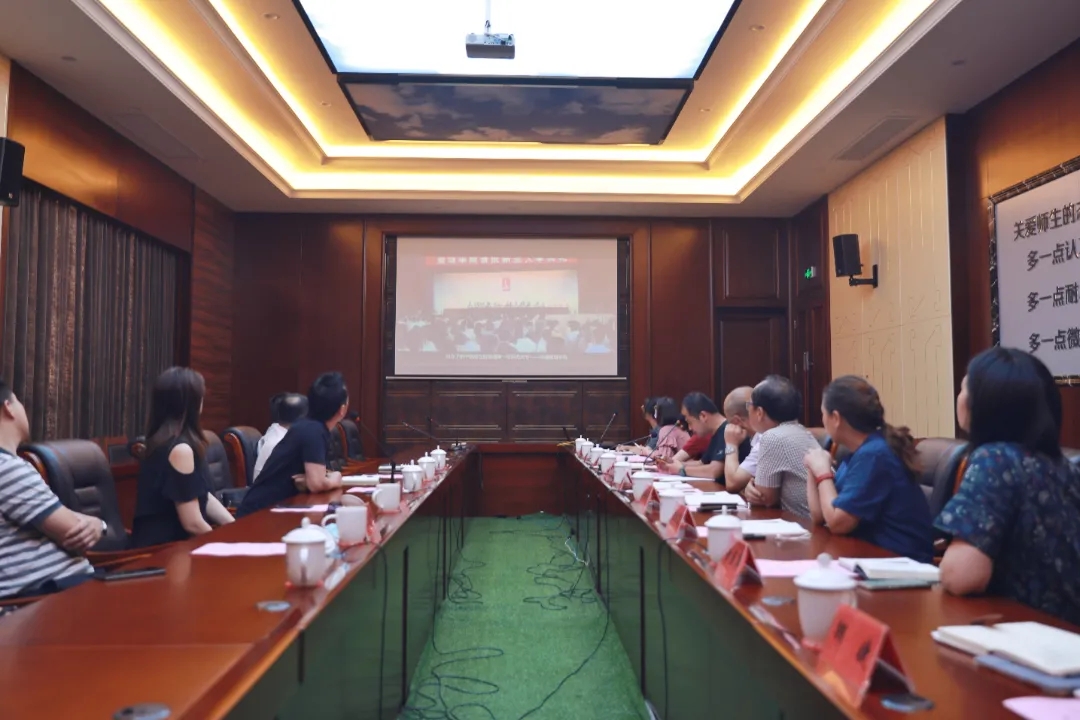 合作共赢谋发展，校企互动谱新篇——DB电竞
中国(图3)