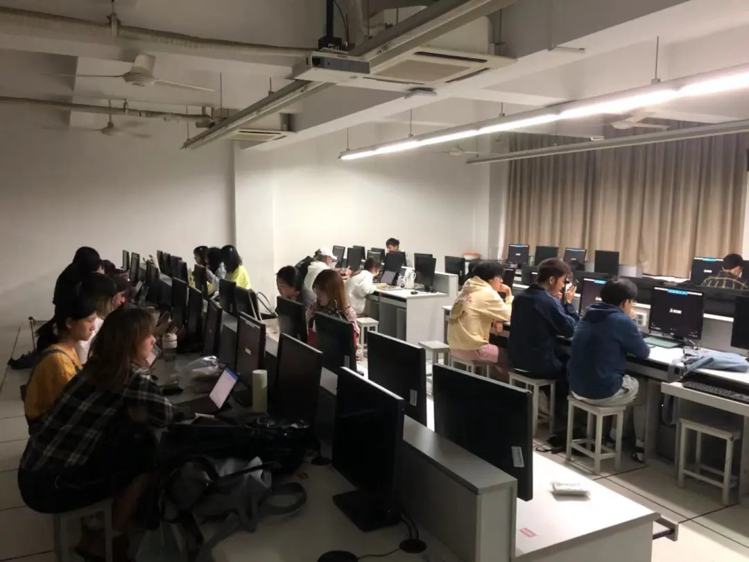 DB电竞
足迹 丨 校企合作近期成果展示大盘点【9-10月】(图13)