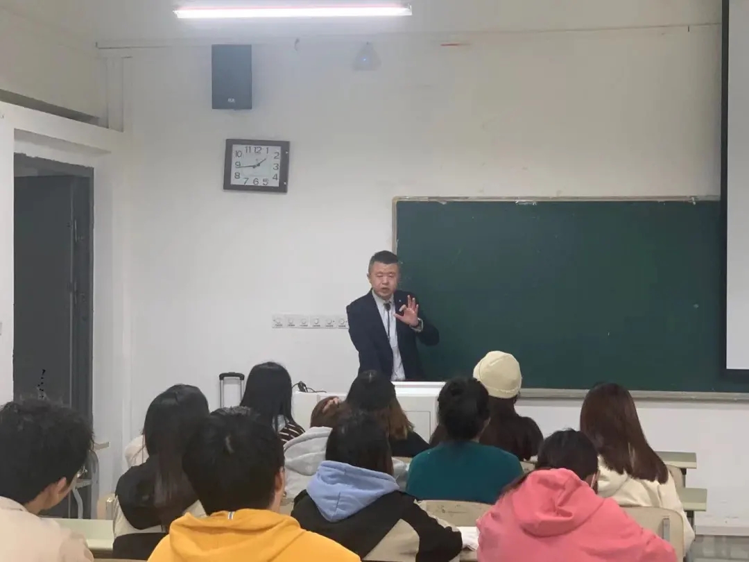 DB电竞
足迹 丨 校企合作近期成果展示大盘点【9-10月】(图14)